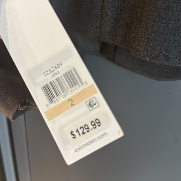 Brand new Calvin Klein two button blaze (size 2) - Picture 6 of 6
